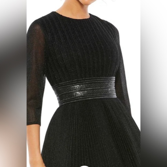 MAC DUGGAL SHIMMERING PLEATED A-LINE 3/4 SLEEVE BLACK BALLGOWN 30700 DRESS Sz 8 - Picture 7 of 8